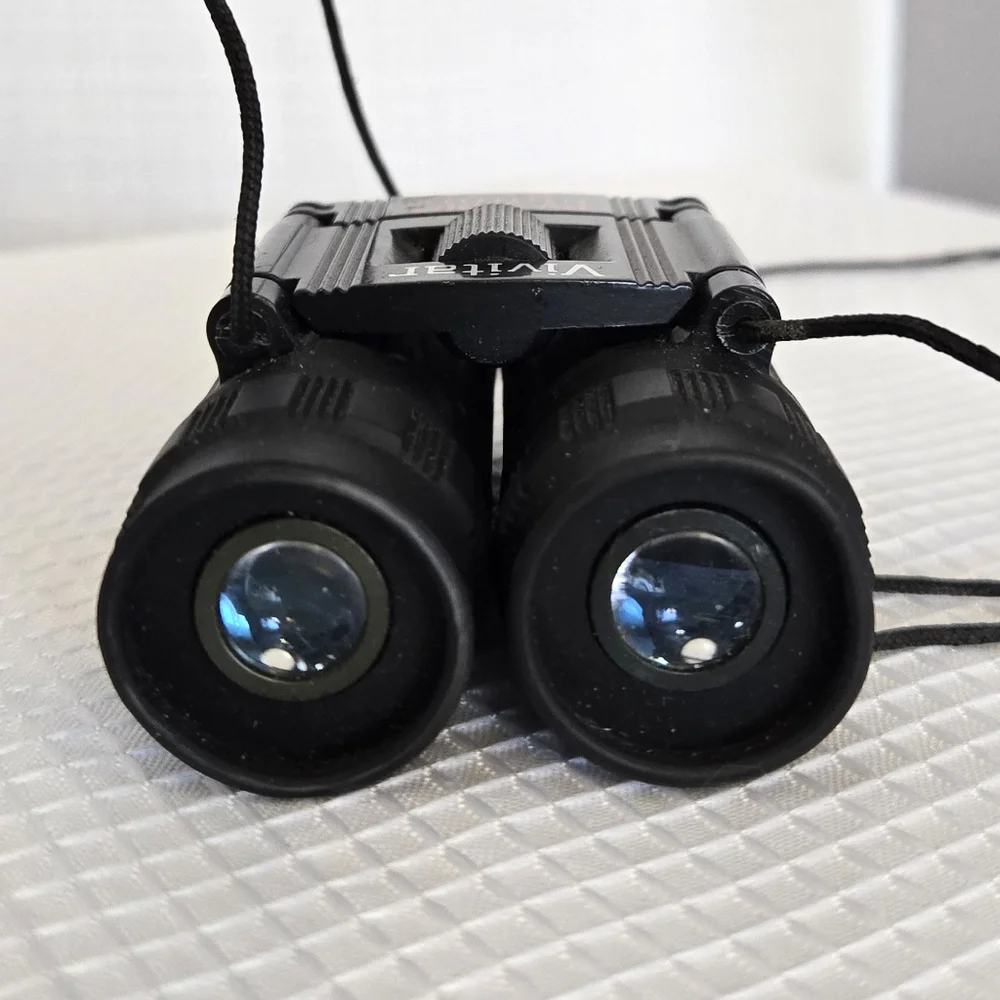 Vivitar PV Series Folding Binoculars 8x21 Compact Sight Seeing Bird Watching
